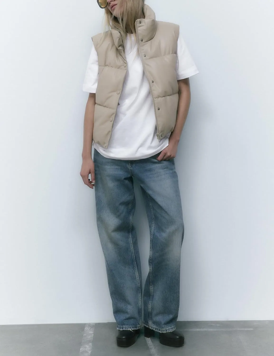 Ailoqing Womens Faux Leather Puffer Vest Zip Up Sleeveless Winter Cropped Jacket