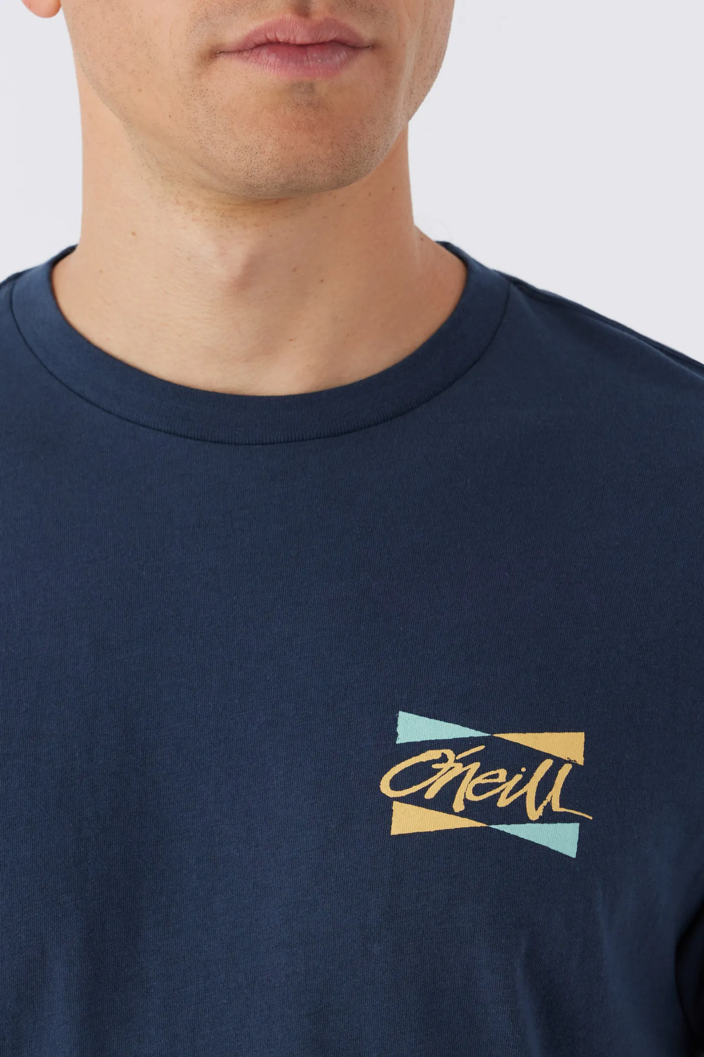 BANNER TEE
