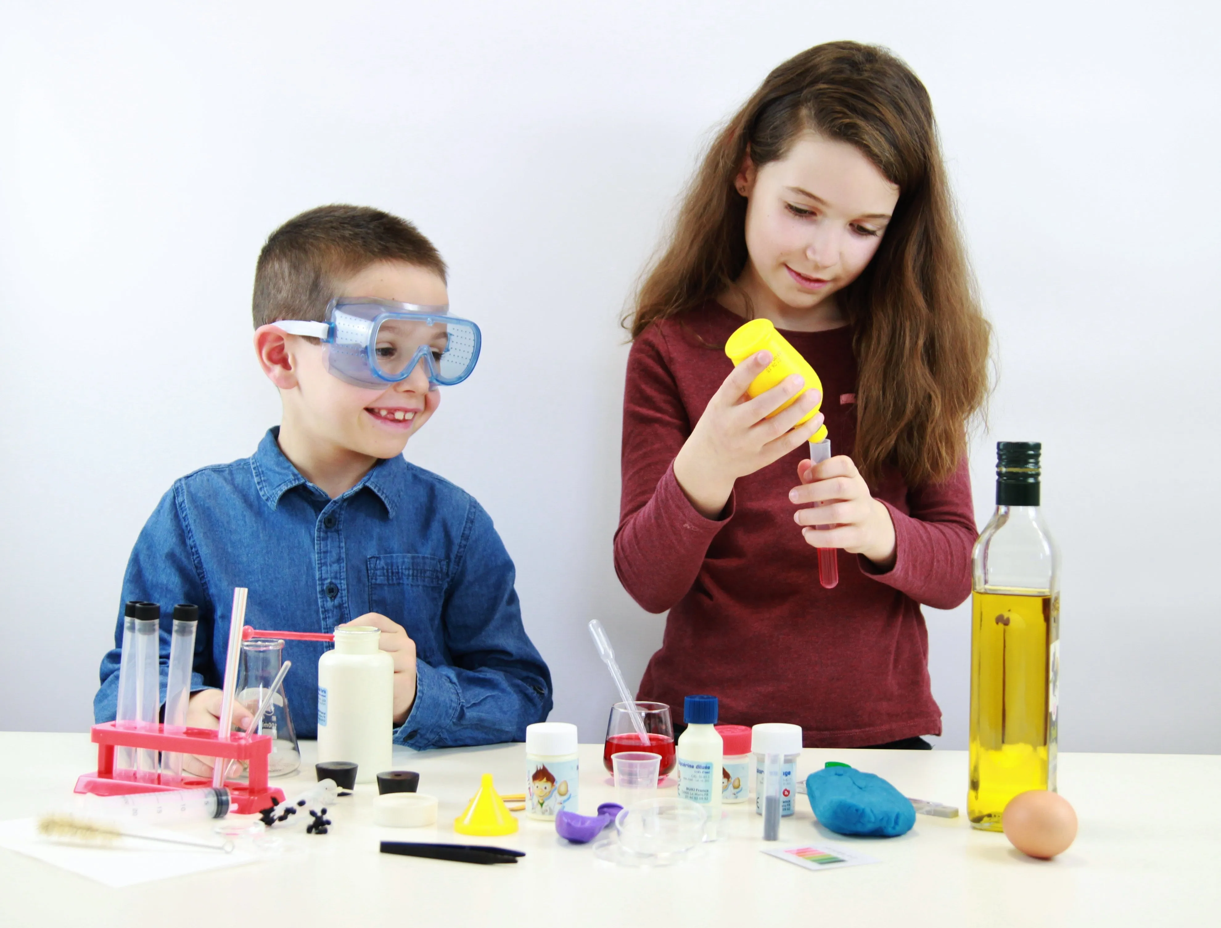 Buki Chemistry Lab with 150 Experiments