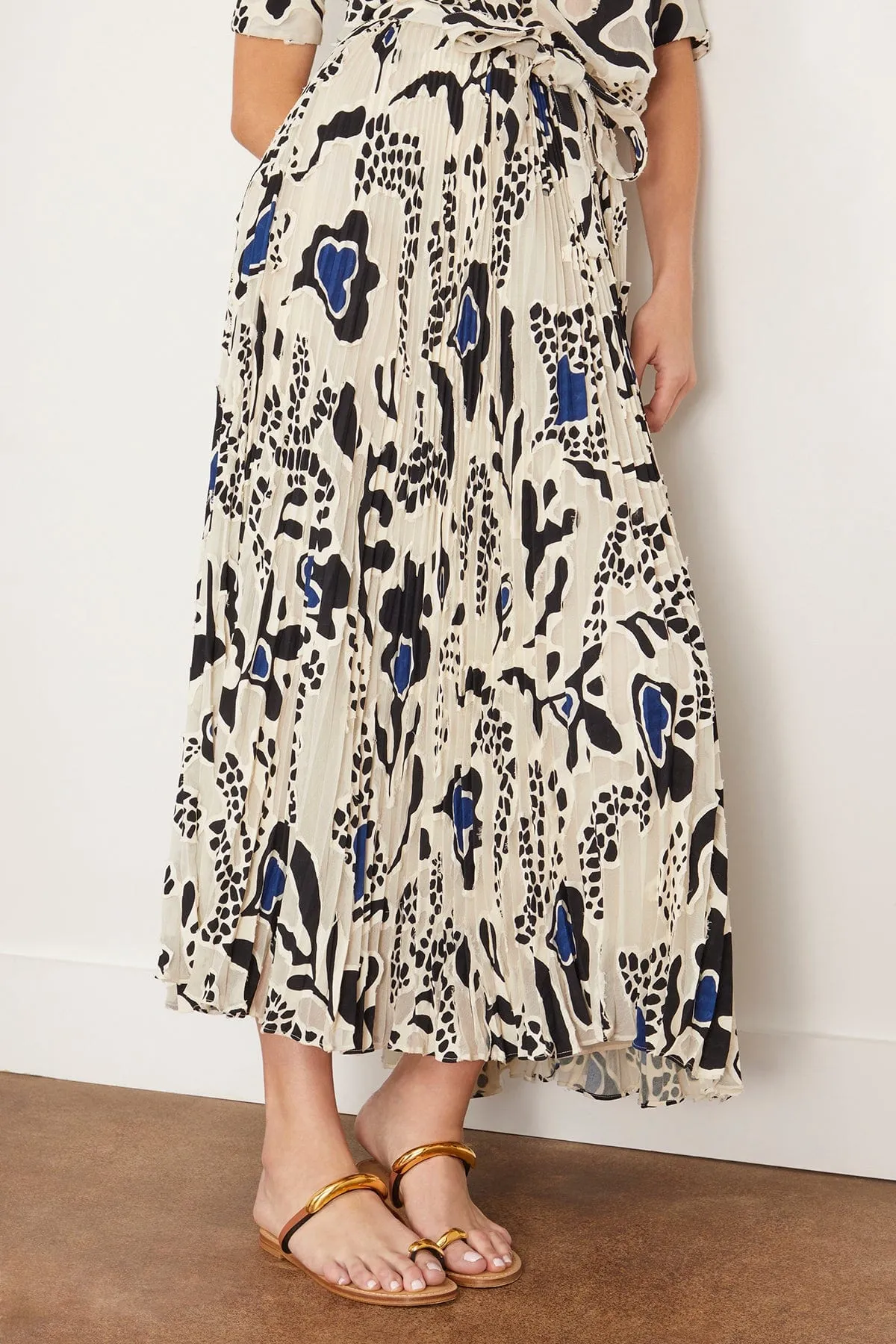 Faun Skirt in Porcelain