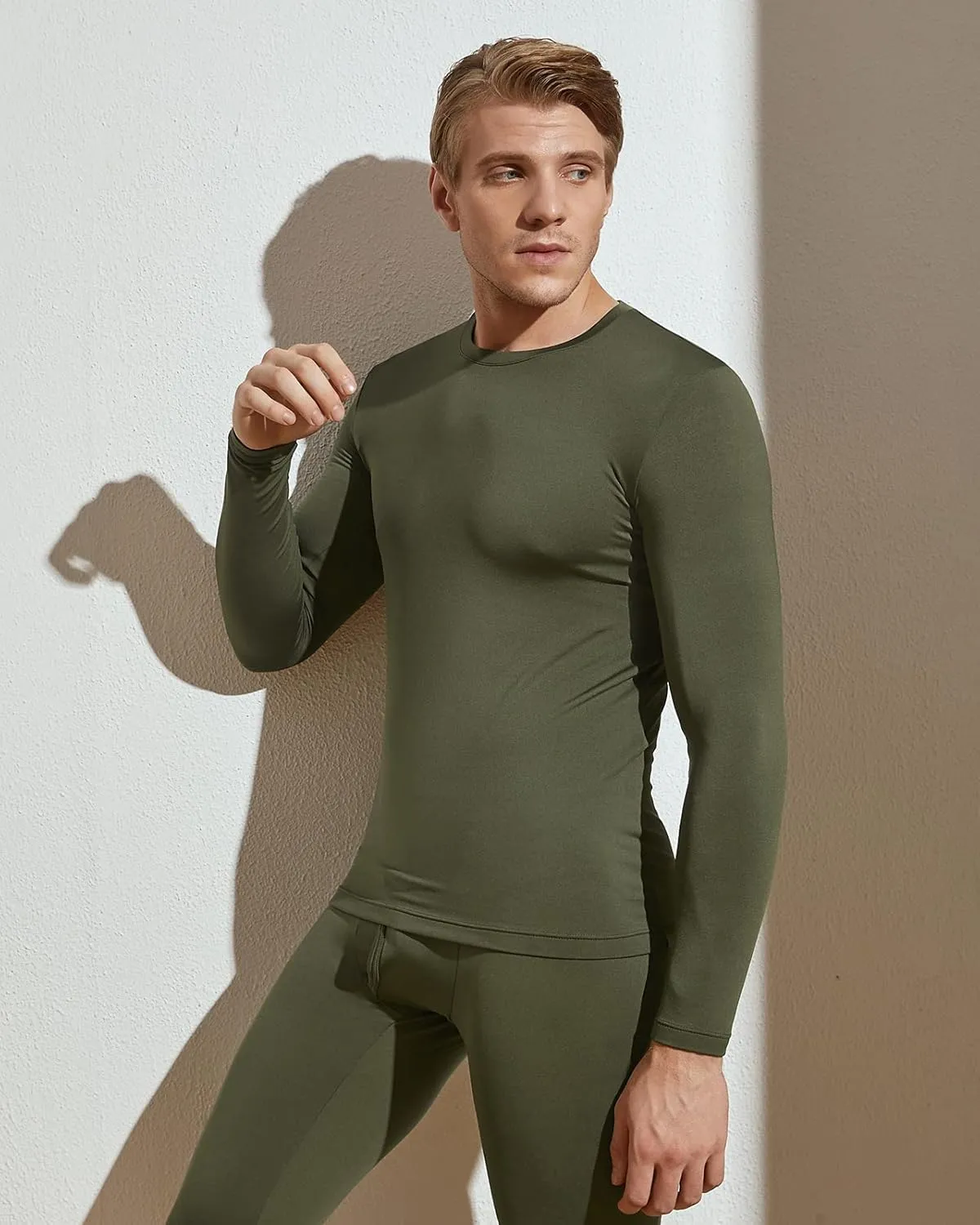LAPASA Men's Thermal Underwear Top Crewneck Long Sleeve Shirt Base Layer Lightweight Midweight Heavyweight Winter M09/M26/M55