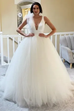 Luolandi A-Line White Tulle Plunge V Open Back Wedding Dress Sleeveless Sexy