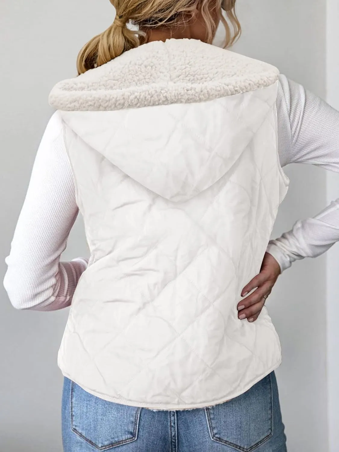 Valphsio Women's Reversible Sherpa Vest Quilted Zip Fleece Padded Gilet with Pockets
