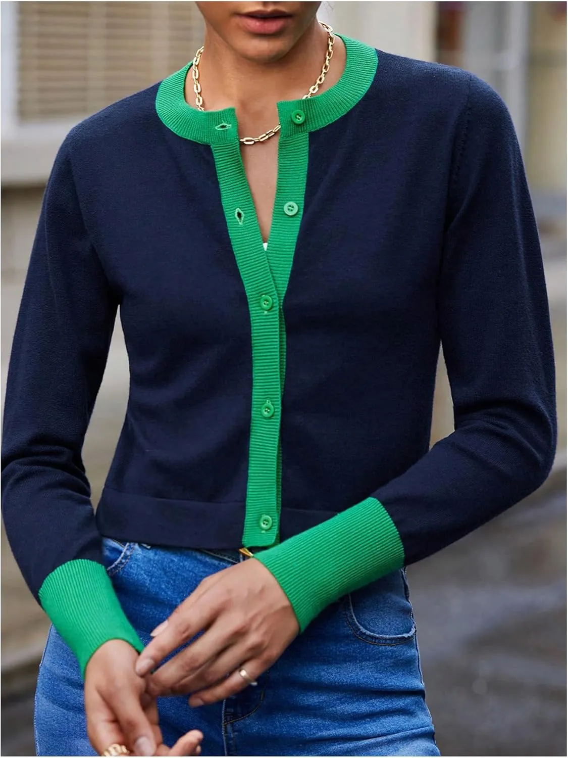 WDIRARA Women's Button Front Crop Cardigan Sweaters Long Sleeve Contrast Trim Knit Cardigan Tops