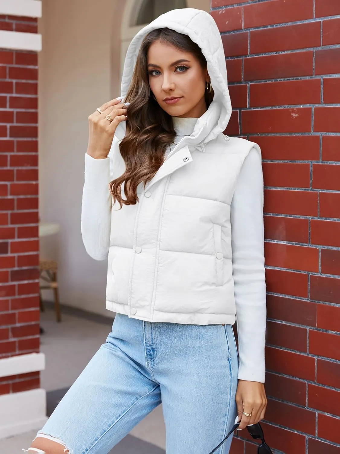 Women's Puffer Vest Hooded Button Down Zip Up Winter Outerwear Vests with Pockets